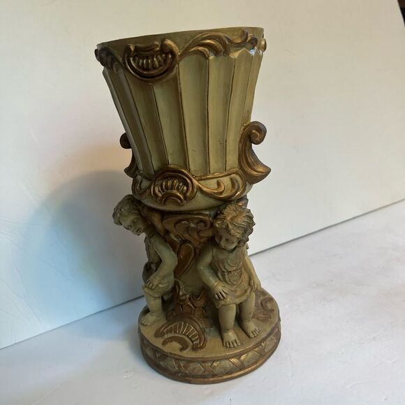 Garden Vase - Picture 5 of 15